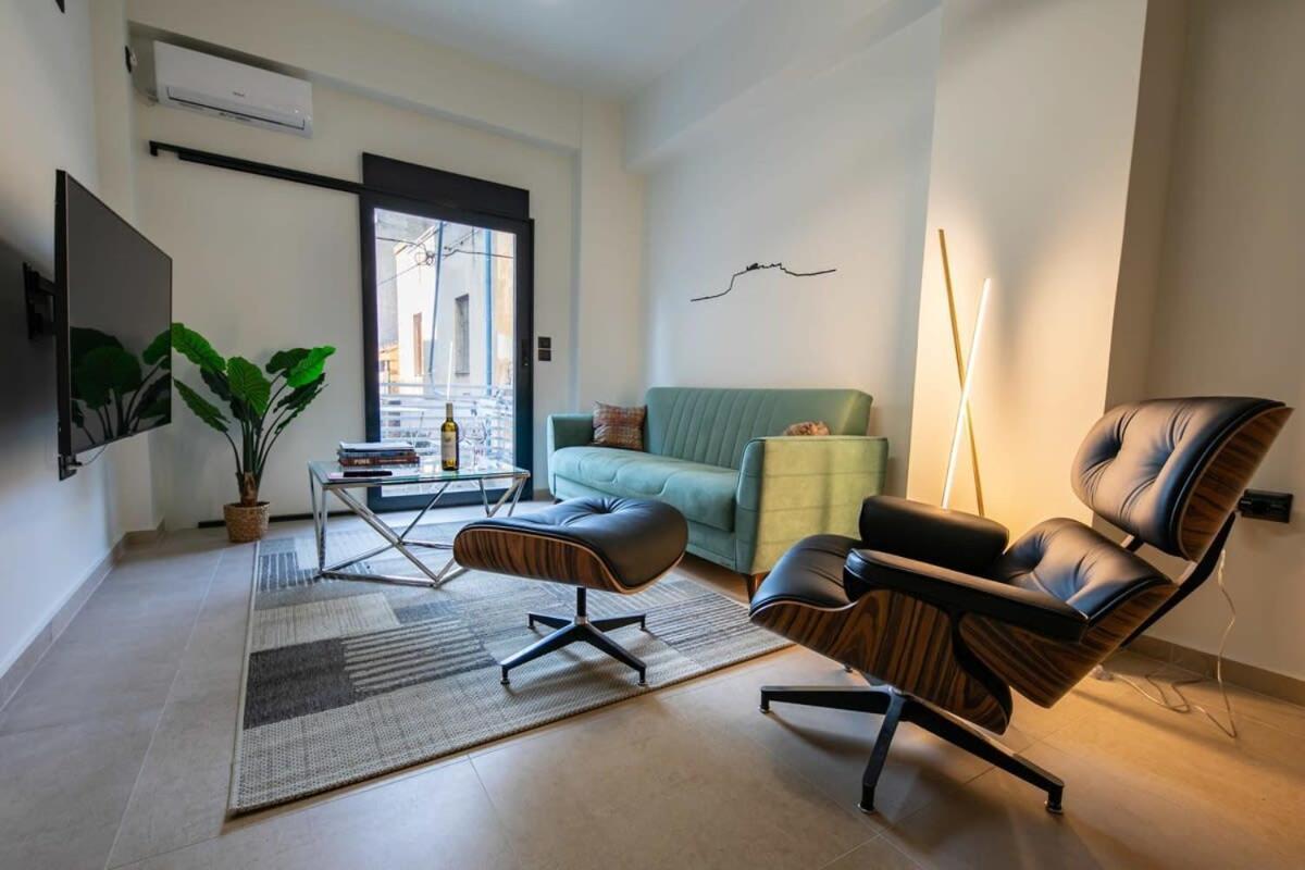 Beautiful Elegant Apartment Next To Monastiraki Athen Eksteriør bilde