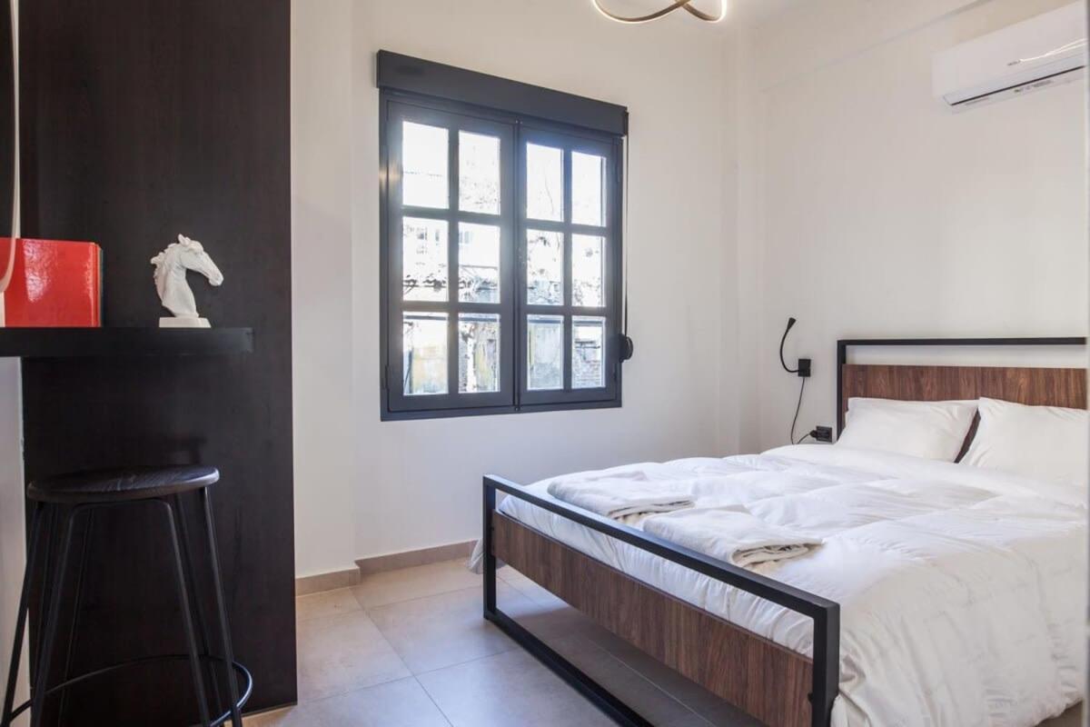 Beautiful Elegant Apartment Next To Monastiraki Athen Eksteriør bilde