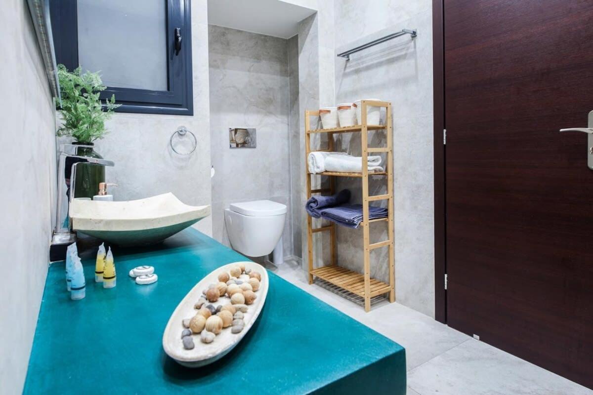 Beautiful Elegant Apartment Next To Monastiraki Athen Eksteriør bilde