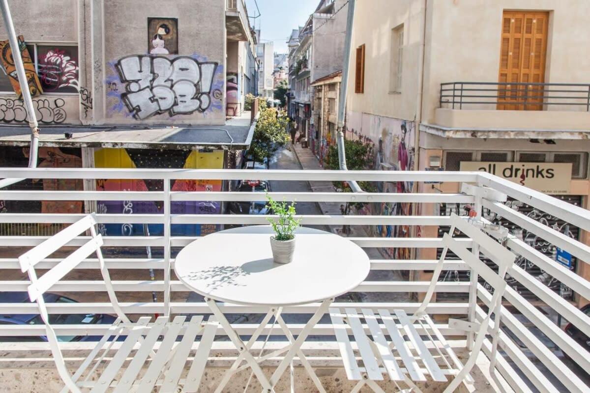Beautiful Elegant Apartment Next To Monastiraki Athen Eksteriør bilde