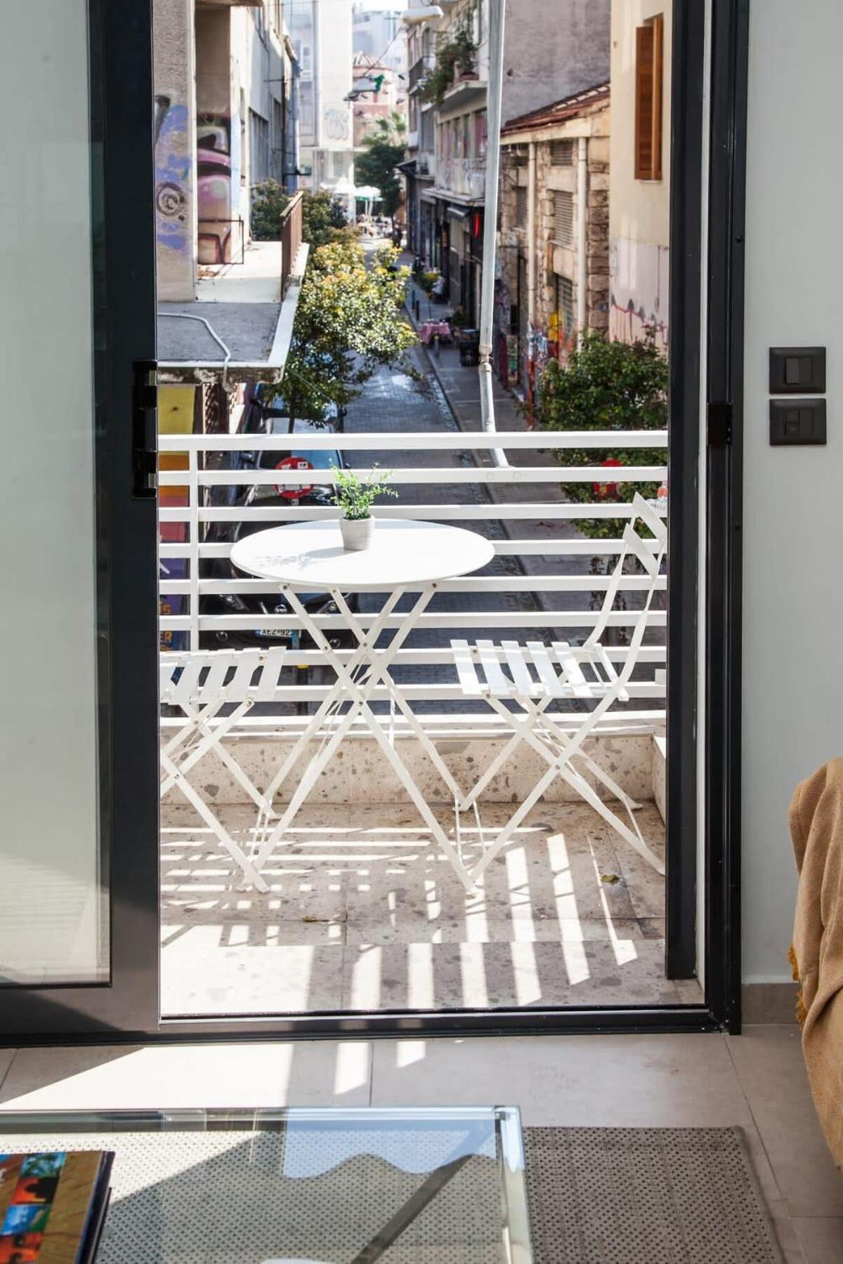 Beautiful Elegant Apartment Next To Monastiraki Athen Eksteriør bilde